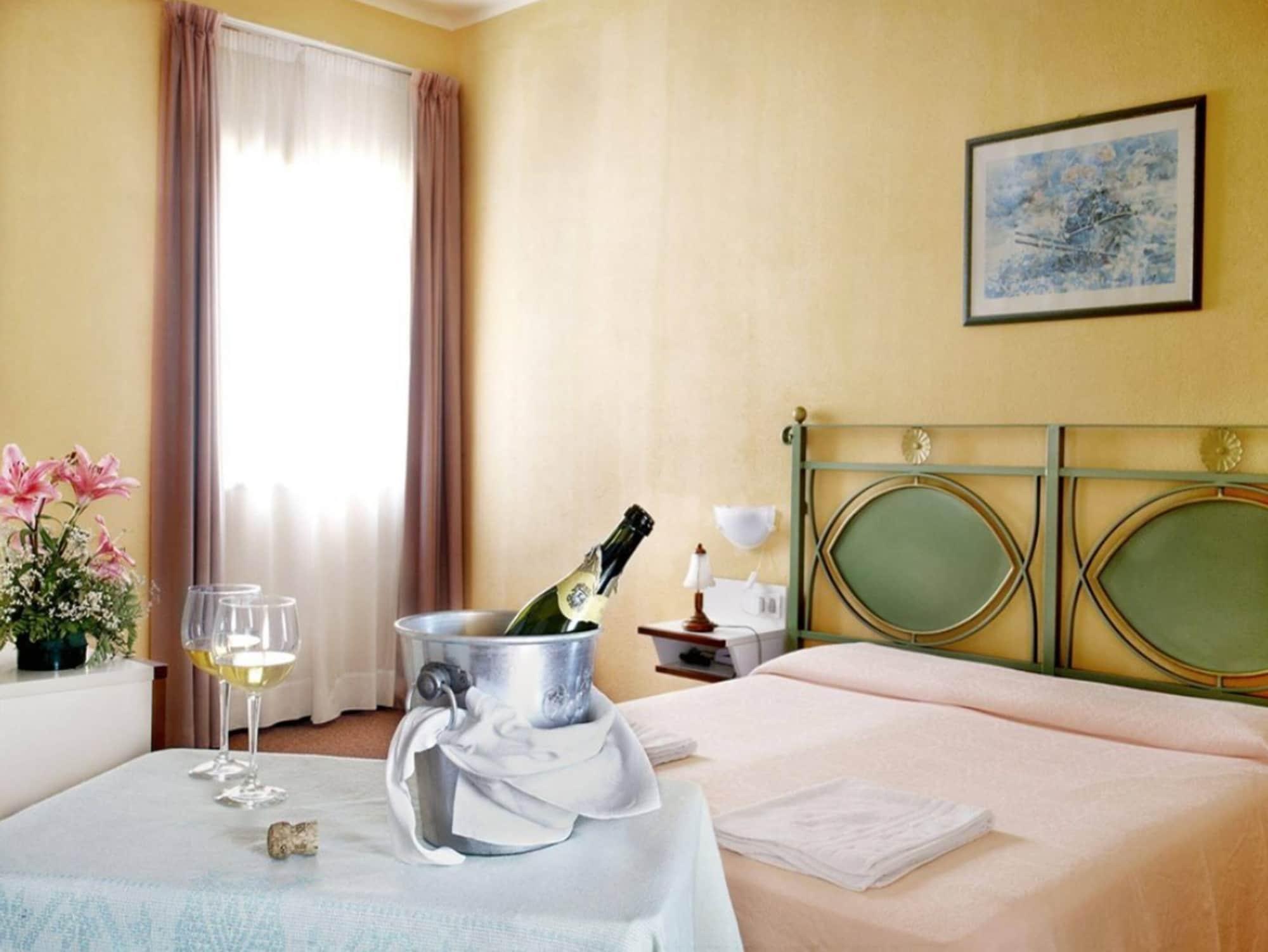 Hotel Majore Santa Teresa di Gallura Esterno foto