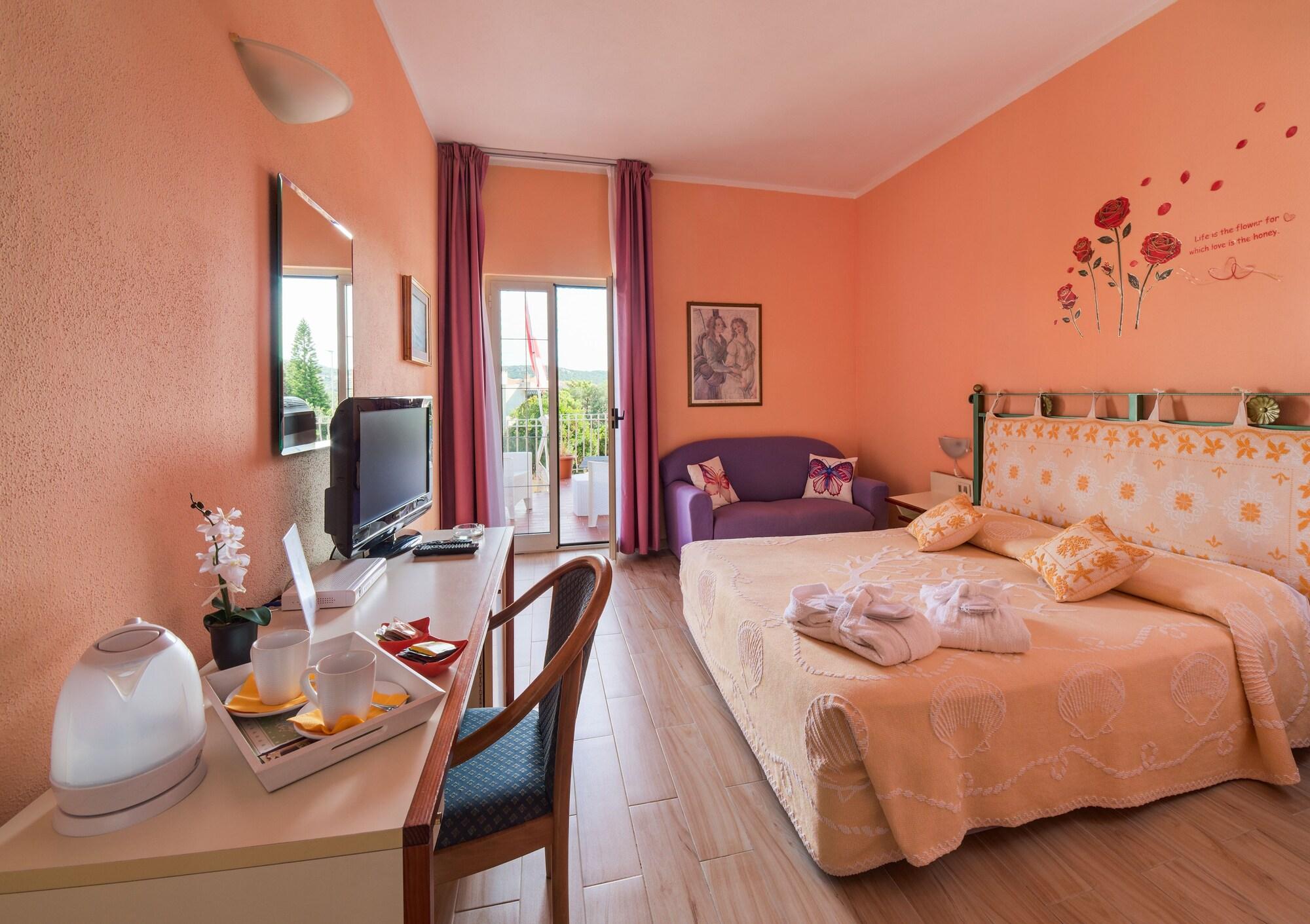 Hotel Majore Santa Teresa di Gallura Esterno foto