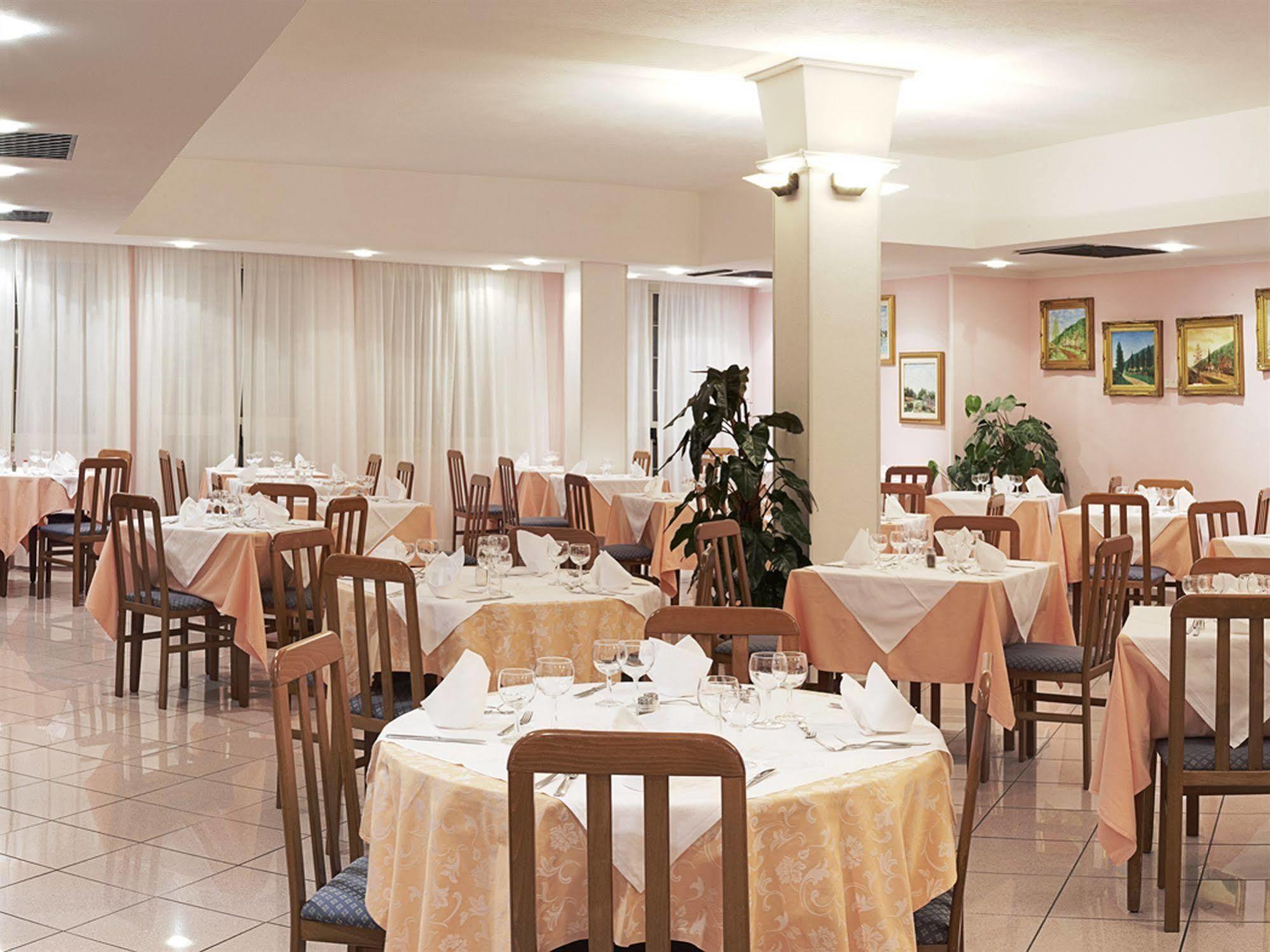 Hotel Majore Santa Teresa di Gallura Esterno foto
